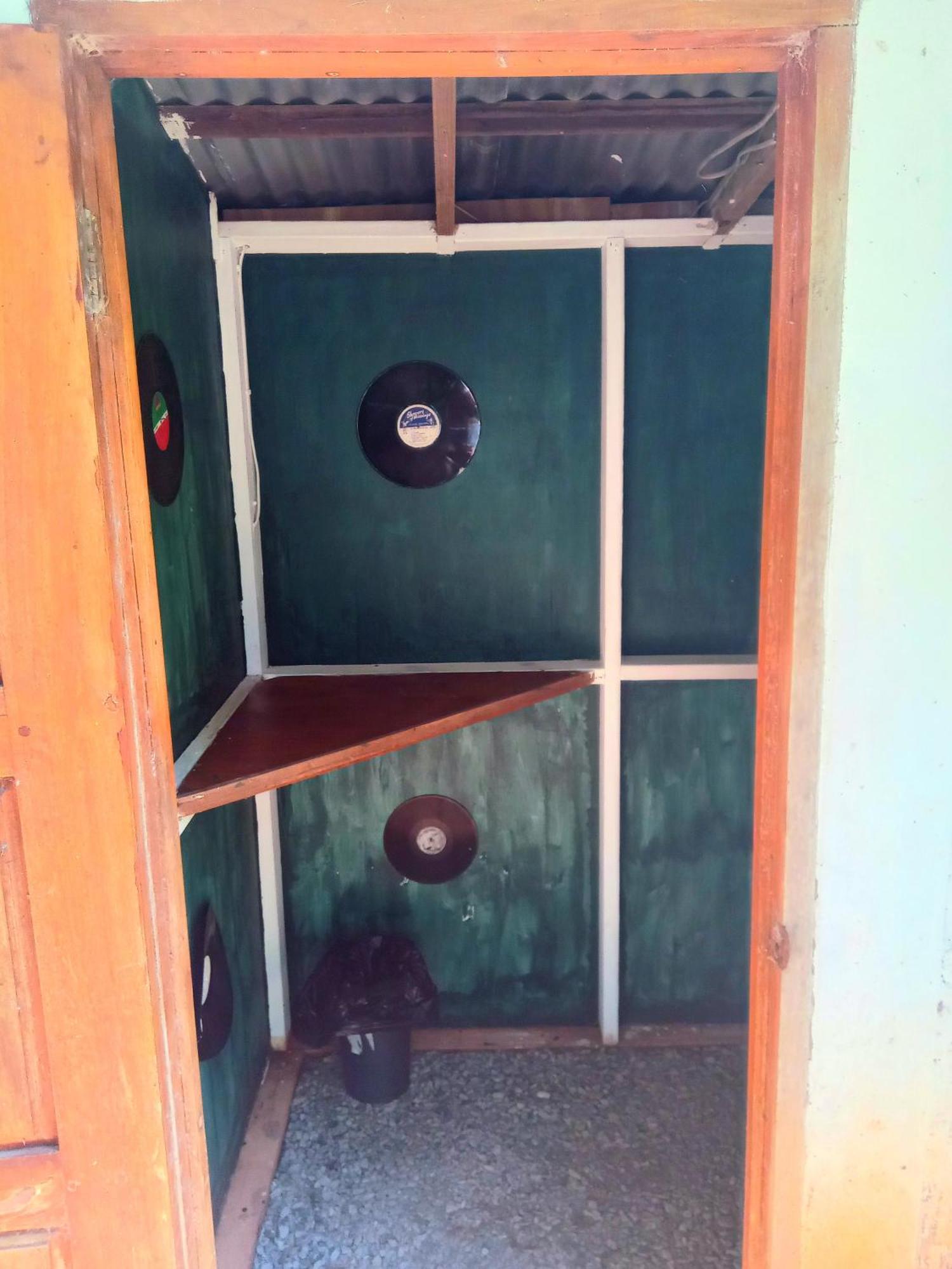 La Familia Guest House And Natural Farm Port Antonio Exterior foto